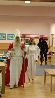 Mik, miku, mik, miku Mikuláš,