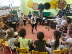 Bubnování ve školce